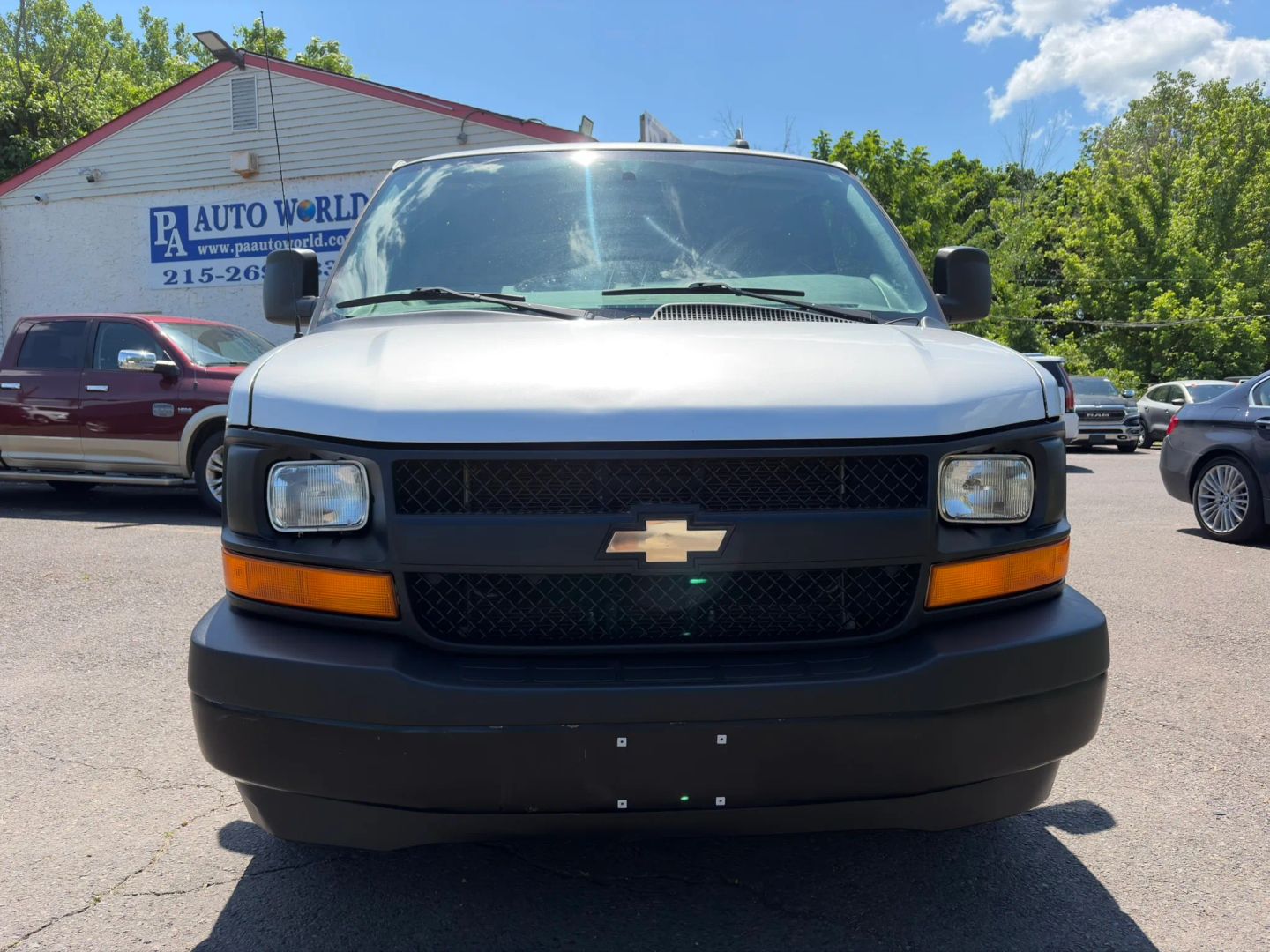 chevrolet express passenger 2017 1GAWGEFF6H1301465 image chevrolet express passenger 2017 1GAWGEFF6H1301465 image